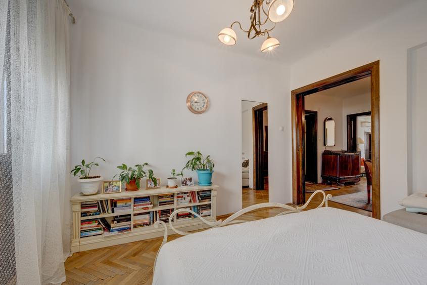 Armenească | 4 camere | 100 mp utili + 2 balcoane | Interbelic 1937