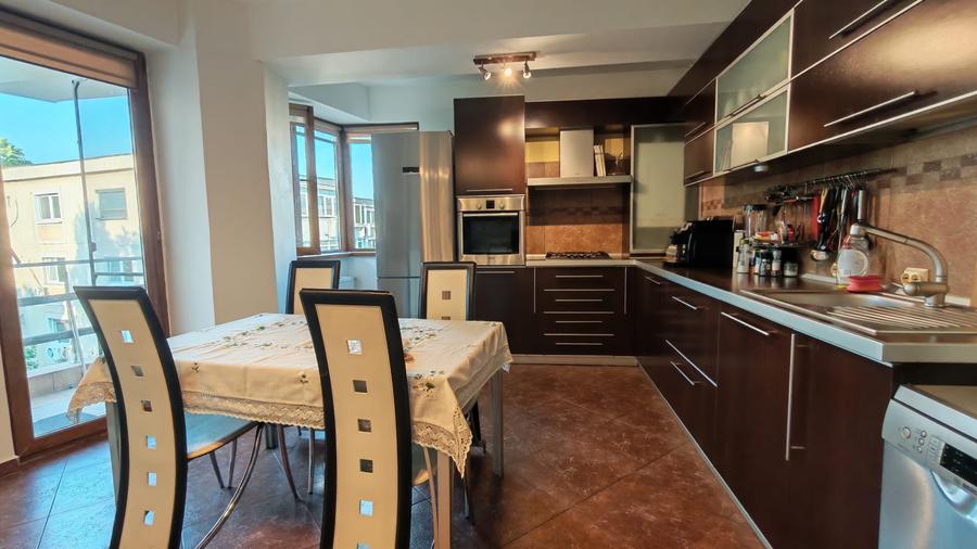 Apartament 2 camere 82 mp  Dudesti bloc 2007