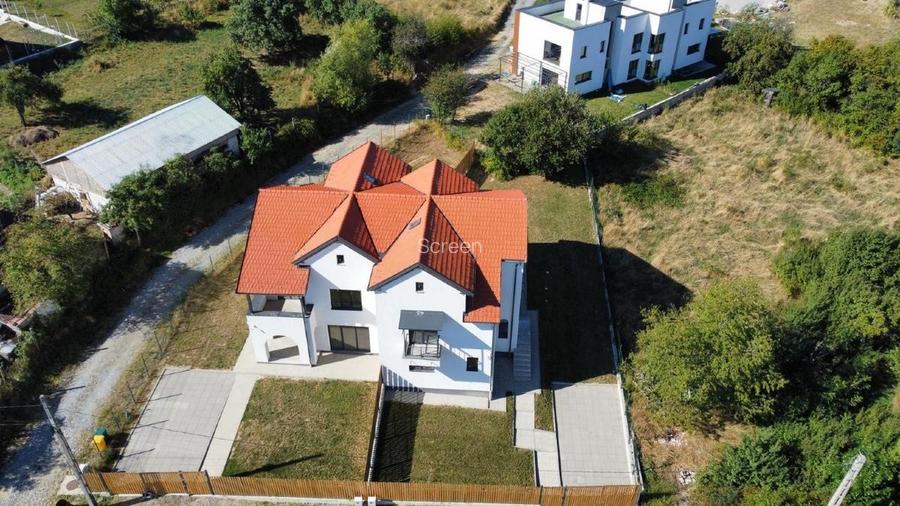Duplex Feleacu, 15 min de oraș — curte cu CF separat - 6