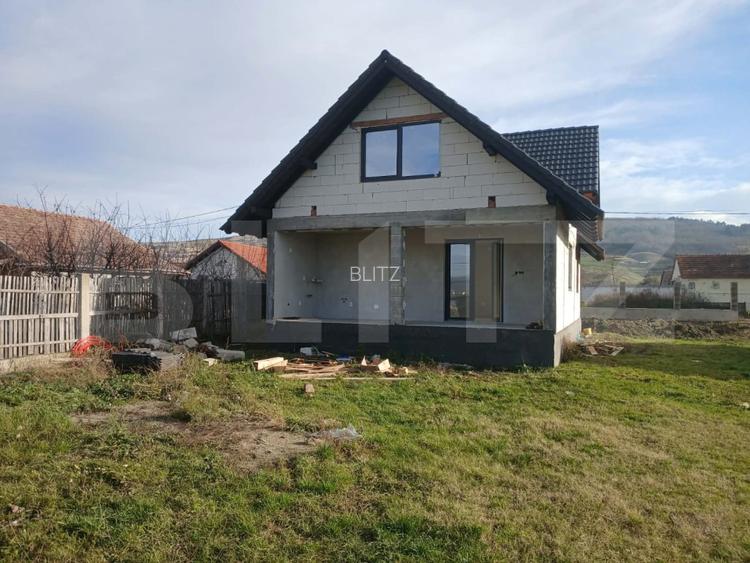 Casa individuala,cu 4 camere, 135 mp utili,Totoi - 3