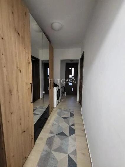 Apartament cu 3 camere, 2 bai, DECOMANDAT, zona Nicolina