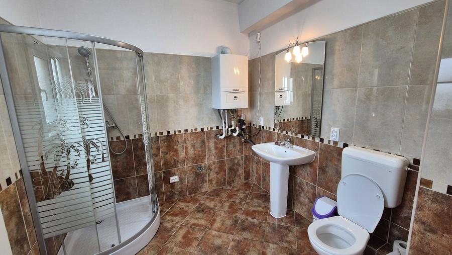 Casă cu 5 camere, 220 mp, teren 500 mp – Prelungirea Ghencea
