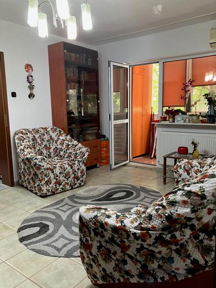 Inchiriere 2 camere Stefan cel Mare-Lizeanu,3/10,semidecomandat,mobilat,2AC,500€
