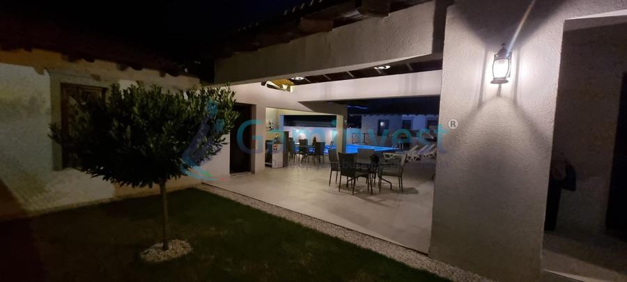 Pensiune cu 8 camere de vanzare in Cihei, Sânmartin , Bihor