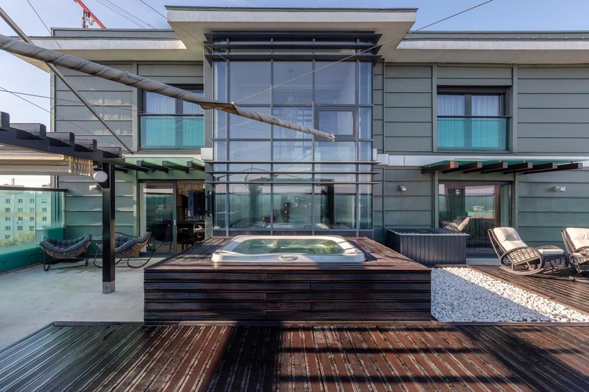 Penthouse de Lux cu Vedere la Lac și Dotări Exclusiviste în Inima Bucureștiului