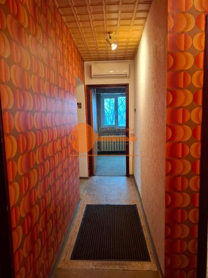 Apartament cu 3 camere in zona Ion Mihalache-Clucerului