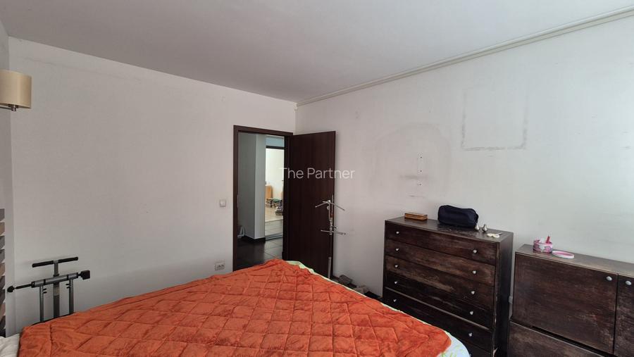 APARTAMENT 3 CAMERE DE VANZARE GORJULUI - 10