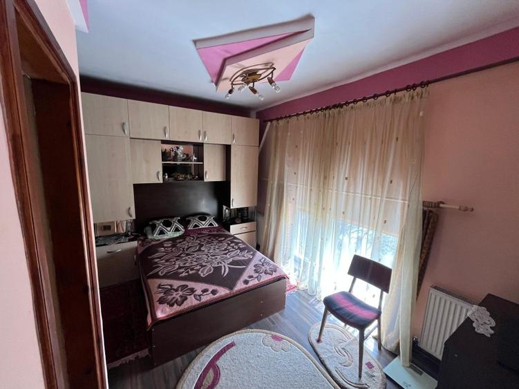Apartament 2 camere liber la vanzare zona Bartolomeu