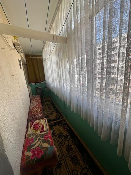 Apartament cu 3 camere, decomandat, zona Dacia - 9