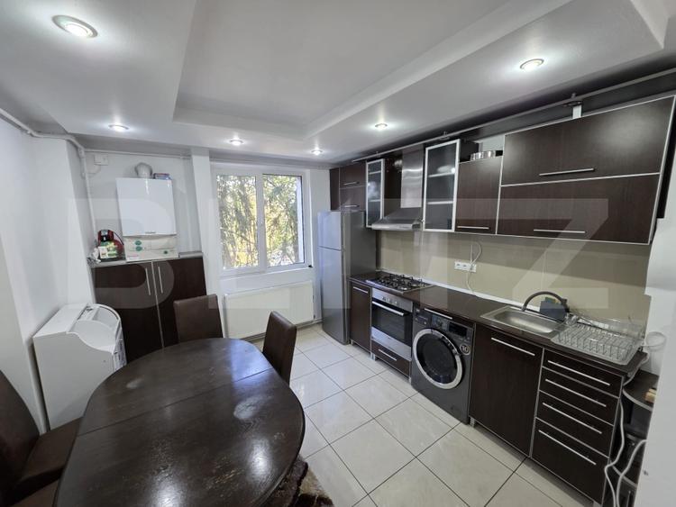 Apartament 3 camere, 90 mp, zona Manastur