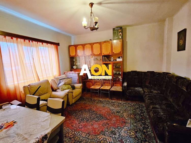 Casa 6 camere, 389 mp teren, P+1, in zona Garii