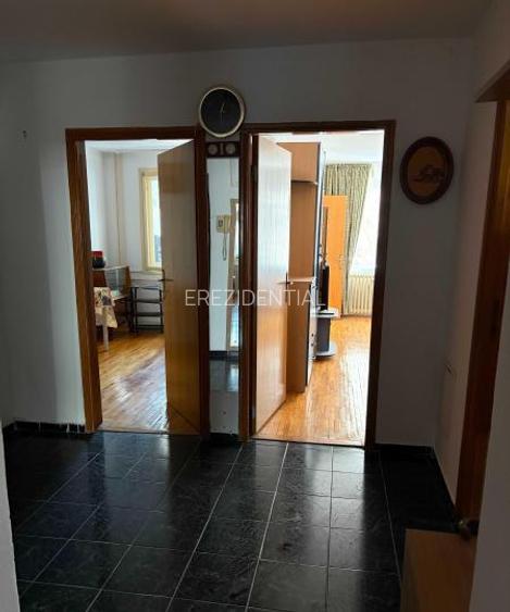 Apartament -4 camere - decomandat - Dristor - 5