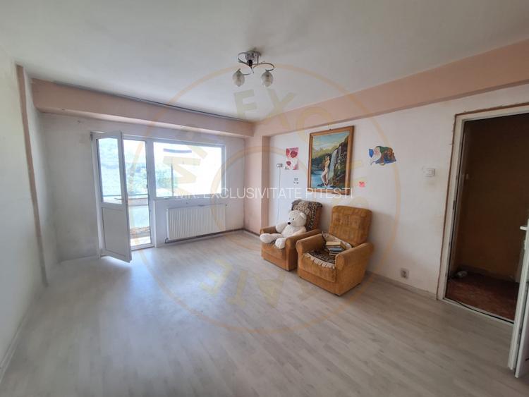 Apartament 3 camere, etaj 1, Costesti, Arges. 0% Comision - 2