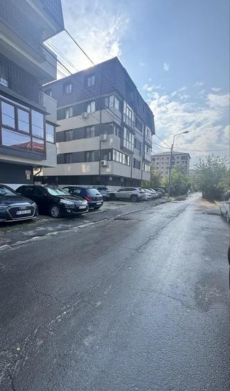 Inchiriere apartament 2 camere Militari Pacii - parcare inclusa