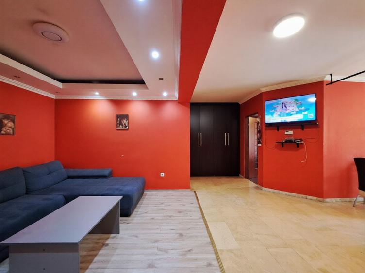 Apartament 2 camere spațios + parcare in Zona Florilor-Floresti
