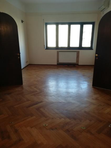 5camere, apartament ultracentral resedinta/reprezentanta