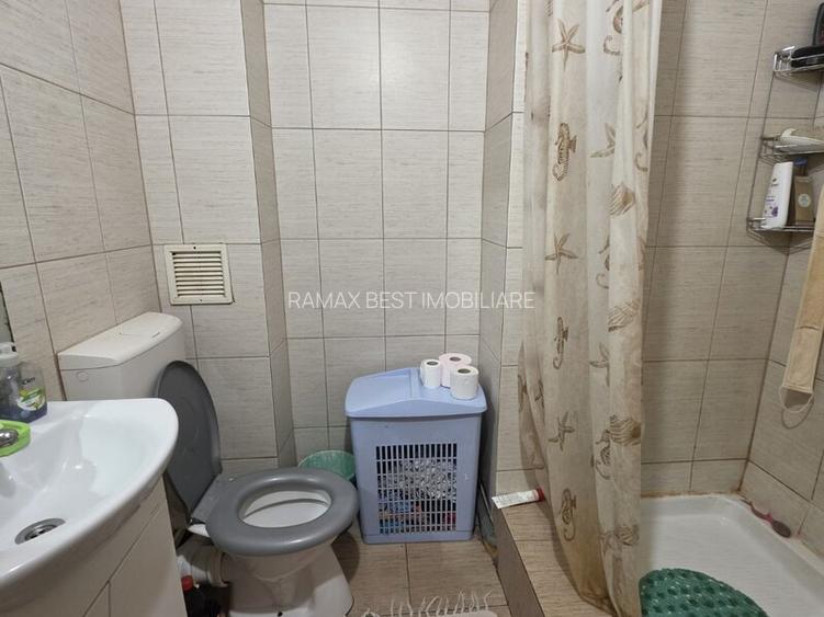 Dristor, 5 minute metrou, pe Complexului, 2 grupuri sanitare, farmacia Tei - 8
