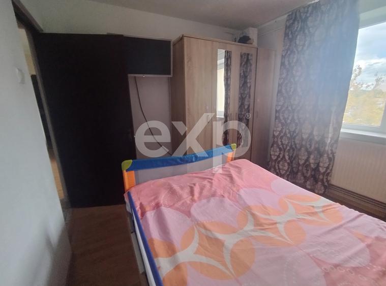 APARTAMENT 2 CAMERE TRIVALE ETAJ 4