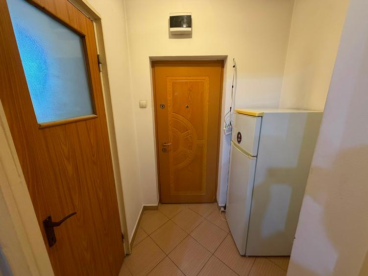 Garsoniera Titan 31 Mp Instalatii Schimbate 8 Min Metrou Pret Negociabil