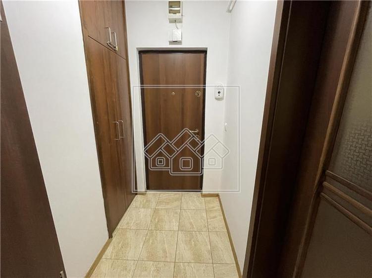 Apartament 2 camere de închiriat, 65 mp, etaj 1, lift - Hipodrom