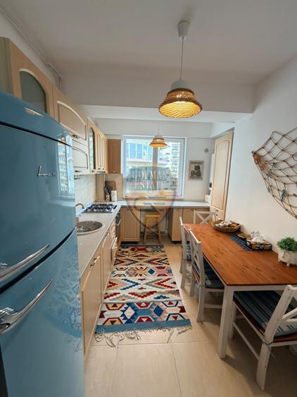 2 camere Summerland Mamaia Nord 65mp vedere la mare term lung centrala gaz A/C