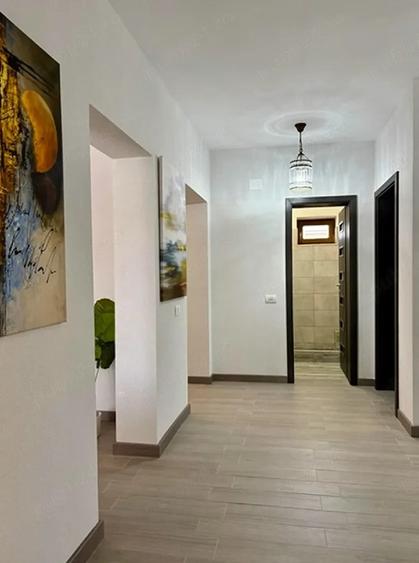 Casă Duplex | 2 Apartamente Separate | Curte, 8 Parcări, Mobilată Nou