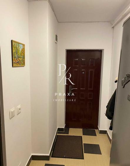 Apartament 3 camere, 2 balcoane, parcare, zona TERRA