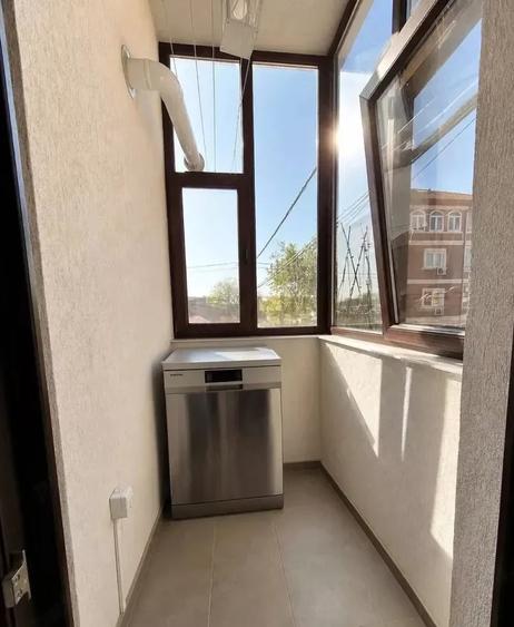 3 CAMERE DECOMANDAT | 60 MP | ET. 1 | BLOC 2016 | PARCARE ÎN PROPRIETATE | KM 4