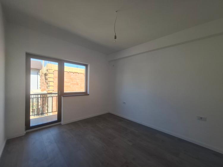Vilă modernă de mijloc, finalizată la cheie | P+E+M | Curte proprie 130 mp
