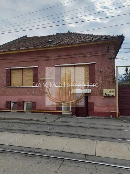 Casa Iosefin individuala 9 camere 3 apartamente