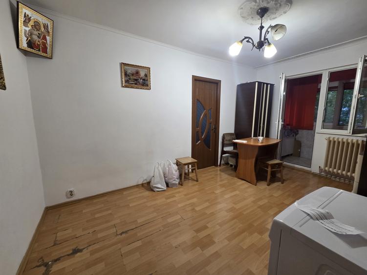 Apartament 2 camere, etaj 1, Alexandru cel Bun