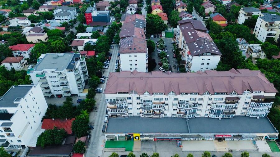 Apartament cu 3 Camere | 90 mp Utili | 2 Parcări | Complet Renovat |