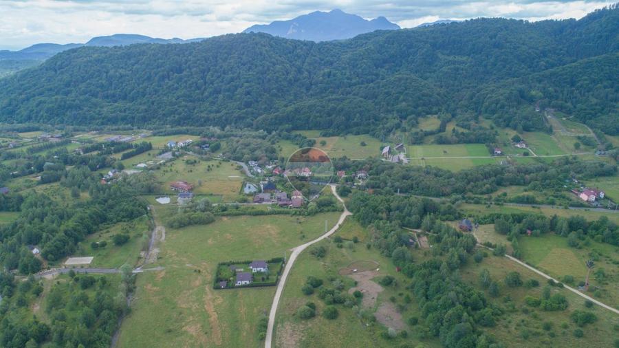 Teren extravilan Rasnov , Glajerie-Str Poiana velicanului, 1100mp