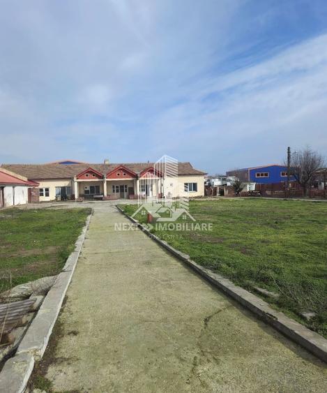 Oportunitate Investiție Ovidiu: Teren 4455 mp și Clădiri 1067 mp