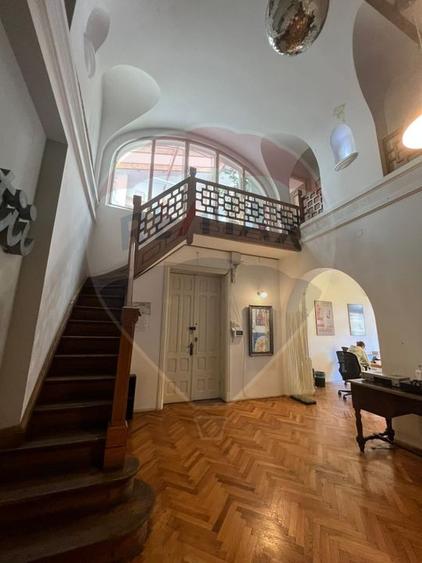 Apartament cu 4 camere de închiriat în zona Dacia pretabil birou