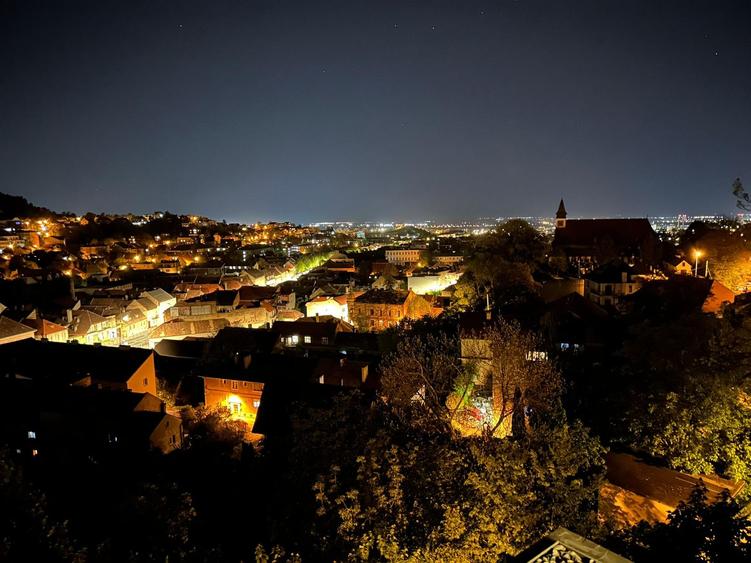 Proprietate unica tip vila, ultra central, S+P+2E, lift, priveliste peisagistica