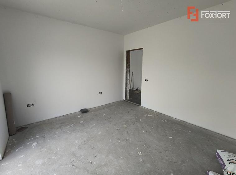 COMISION 0% Apartament cu 3 camere, zona Plopi