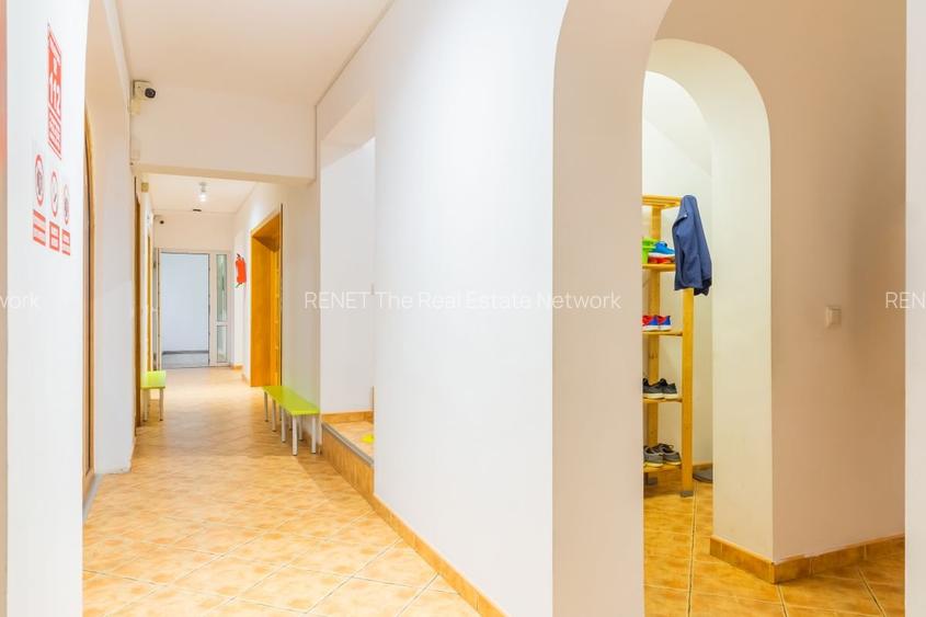 Vilă spațioasă în zona Titulescu, 14 camere - 8