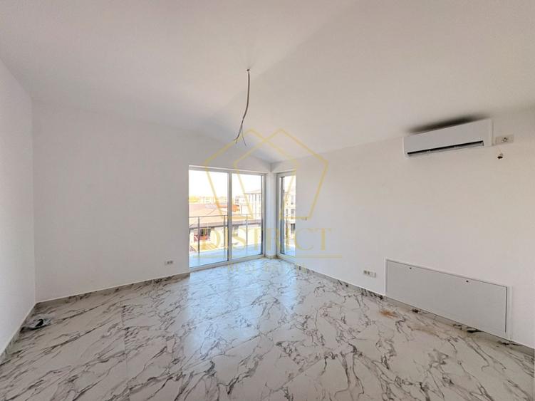 Penthouse cu 3 camere si terasa de 45mp | zona Antenei | Giroc