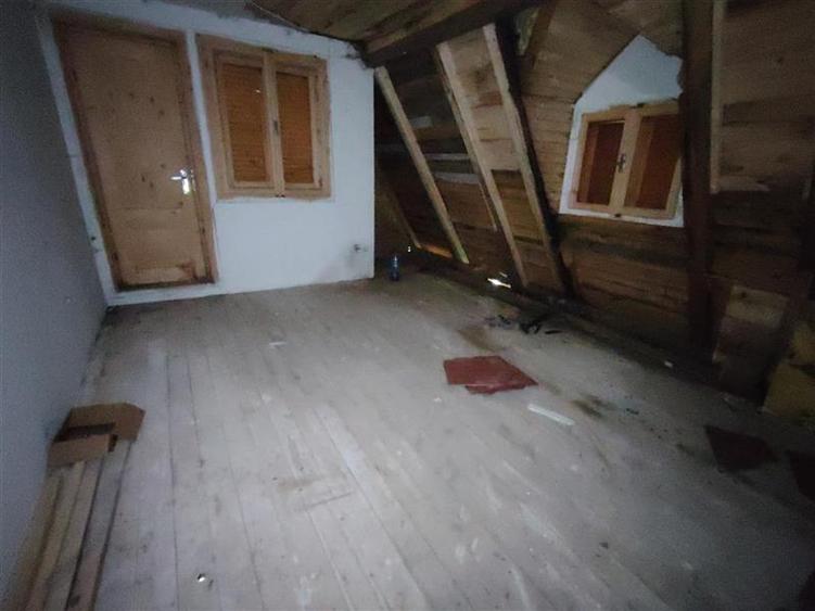 Casa de vacanta nefinalizata (Gheorgheni, zona Magasbukk, km 5)