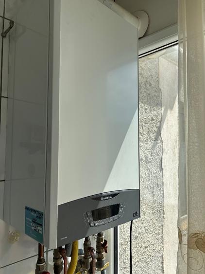 Apartament 2 camere, zona centrala, 47 mp, mobilat, loc de parcare - Strada Gene