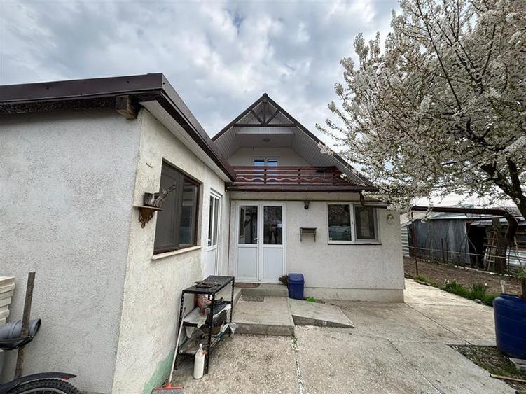 Casa P+M - teren 453mp - Margineni