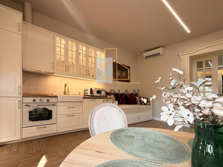 Apartament modern cu 2 camere in cladire istorica– Zona Sinaia