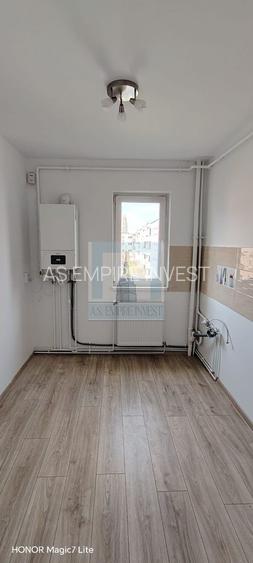 Apartament 2 camere, semidecomandat, zona Grivitei - 2