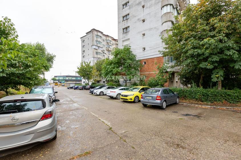 Apartament spațios cu 3 camere, etaj 1 – Strada Ștefan cel Mare - 20