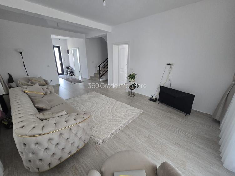 Duplex despartit prin camera tehnica 120mp utili Toate Utilitatile - 9