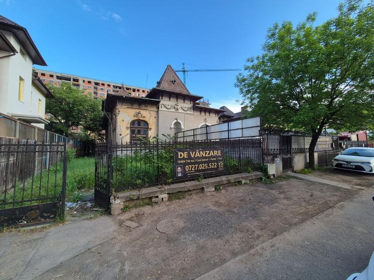 Proprietate spectaculoasă dublu acces – teren 750 mp – Amprenta 300 mp