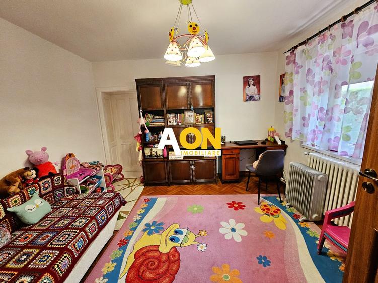 Casa 6 camere, 715 mp teren, langa Cetatea Alba Carolina