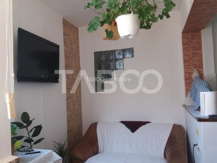 Apartament decomandat 3 camere  2 bai etaj 3 balcon zona buna Cisnadie - 9