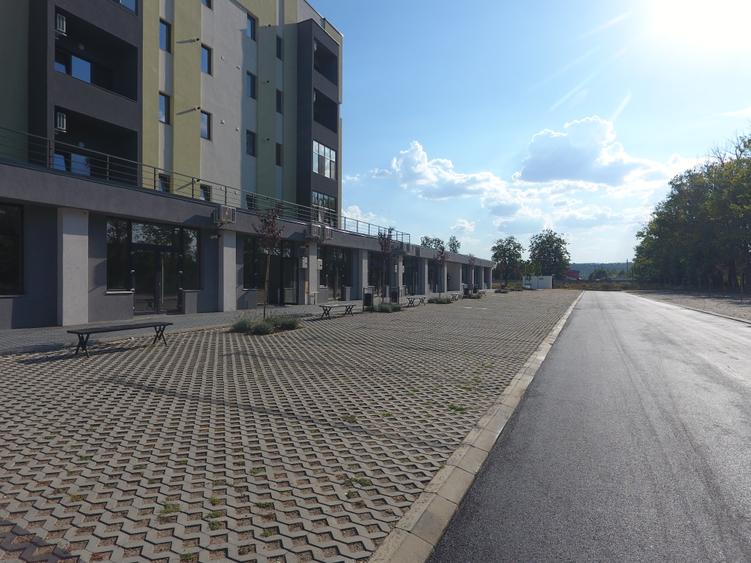 Spatii comerciale NR. U23 (SITE NR.15) MQ.88,2 - Rezidential Movas